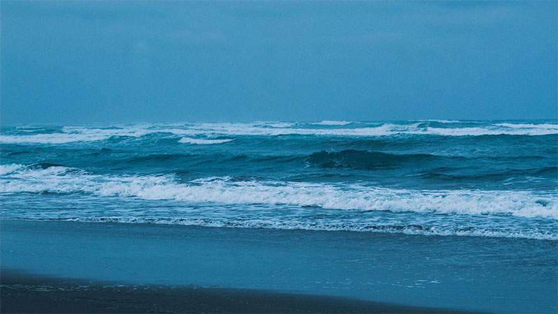 Emiten alerta en costas del Pacífico mexicano por corrientes peligrosas tras sismo que impactó a Rusia 