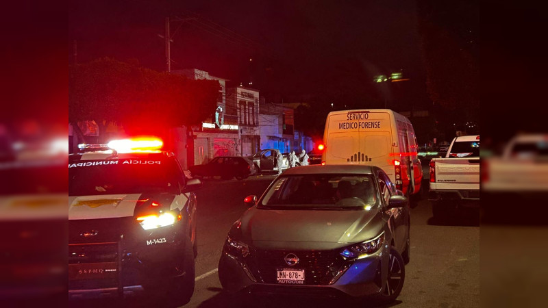 Ultiman a dos hombres en pleno Centro de Querétaro; homicidas huyeron en camioneta