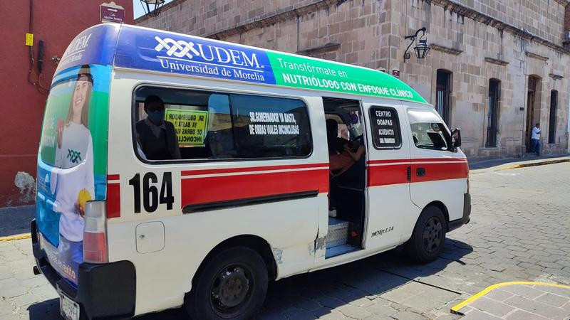 Reconoce Instituto del Transporte saturación en rutas de combis en Morelia