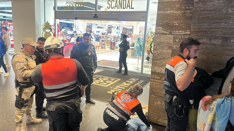 Revelan video del desplome de elevador en plaza Mítikah de la Ciudad de México