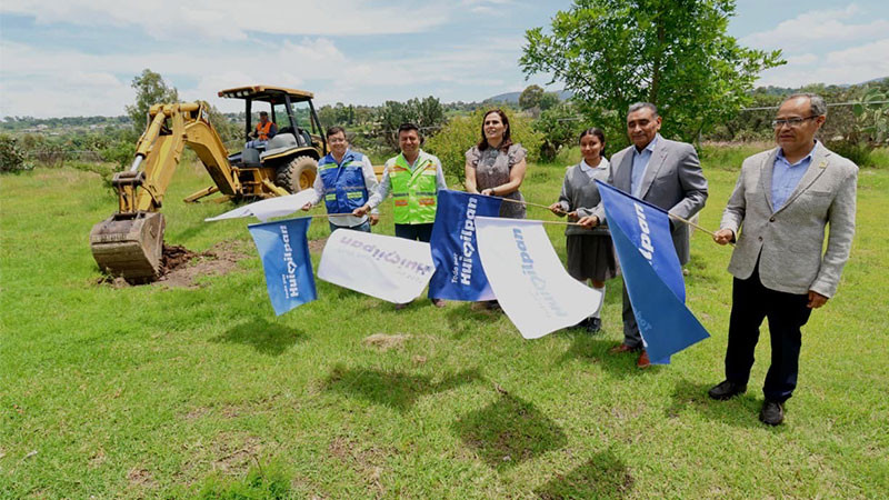 Inicia construcción de aula para el CECyTEQ Huimilpan