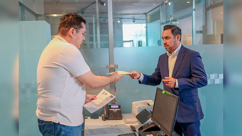 Homero Barrera Mcdonald confirmó el parentesco con Perla Mcdonald, mujer recientemente atacada en un restaurante de Tamaulipas señalada por resuntos vínculos con actividades relacionadas al huachicol