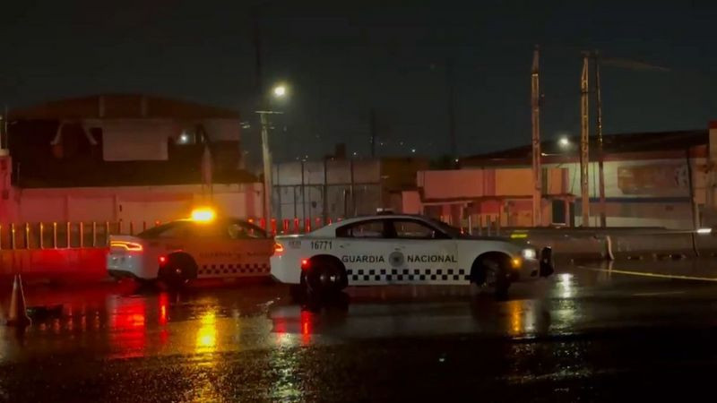 Muere hombre atropellado en carriles centrales de Paseo de la República en Querétaro