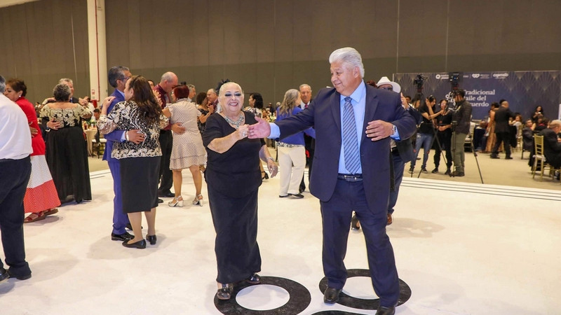 Celebra SEDIF el tradicional Baile del Adulto Mayor 2025 en Querétaro