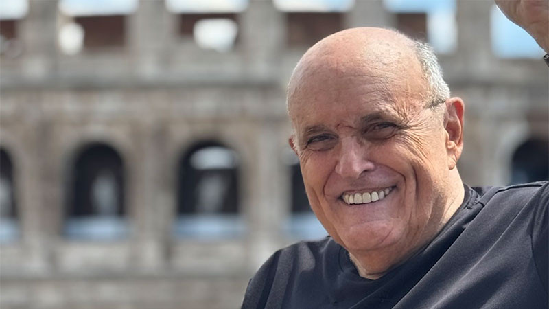 En accidente automovilístico, resulta herido ex alcalde de Nueva York