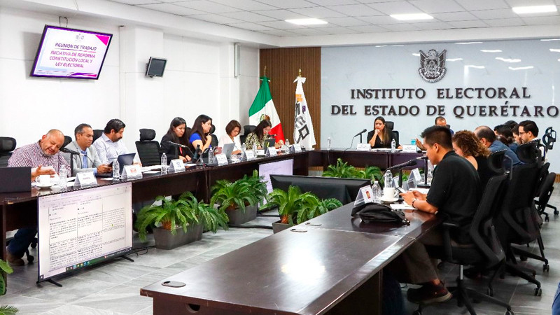 IEEQ realiza mesa de trabajo con representantes de partidos políticos