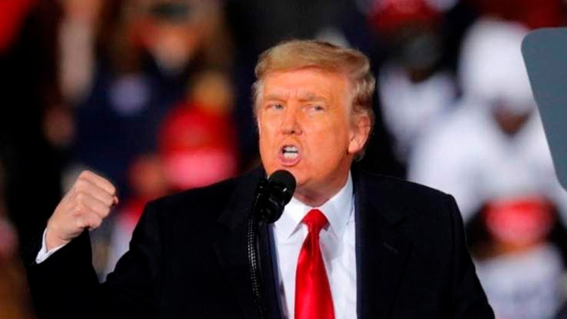 Trump amenaza con militarizar Chicago tras fin de semana violento