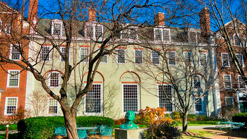 Justicia declara ilegal bloqueo de recursos a Harvard por parte de Trump