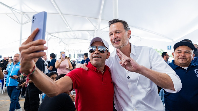 Refrenda gobernador de Querétaro compromiso con comerciantes y tianguistas