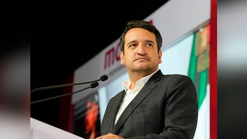 Sheinbaum opina que es “pura politiquería” denuncia contra hijo de AMLO por huachicol fiscal