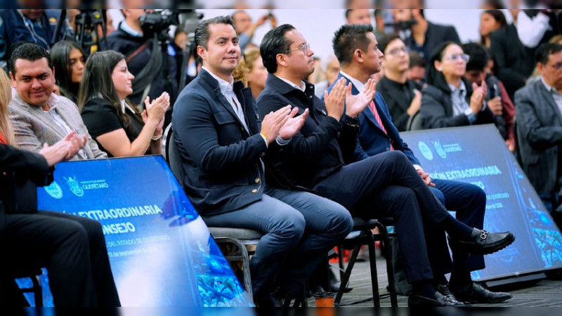 Preservar la calidad de vida y seguridad de los queretanos, es el reto permamente: Felifer Macías