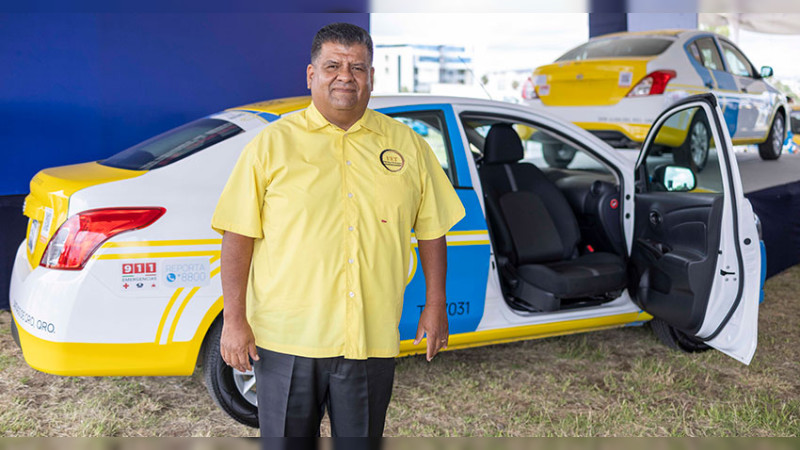 Renuevan y modernizan mil taxis para mejorar la movilidad de Querétaro