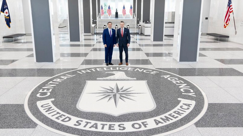 Sheinbaum niega presencia de la CIA en México; califica de 