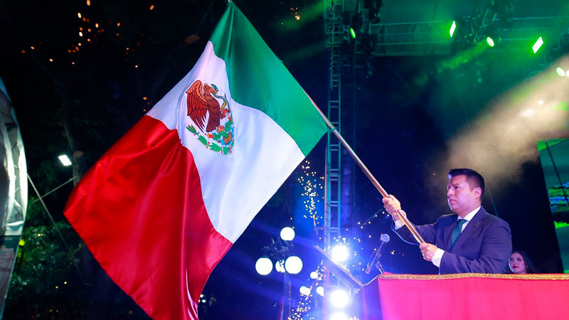 Huimilpan se viste de fiesta con el Grito de Independencia encabezado por Jairo Morales