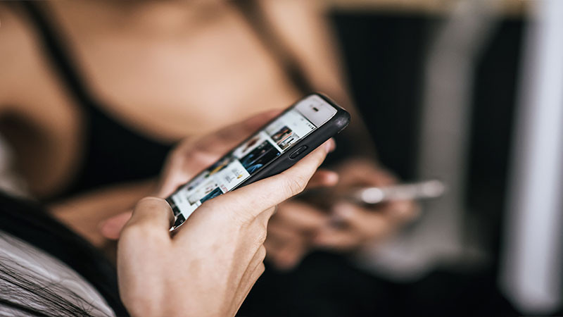 Embajada de EU desmiente videos de tiktoks con información sobre permisos de trabajo y cruces ilegales en la frontera; aseguran que es información falsa