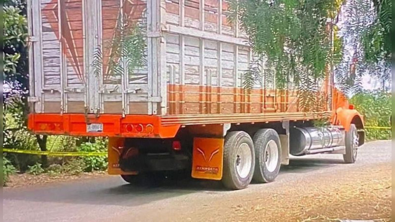 Adulto mayor muere al ser atropellado por un camión de carga en Pedro Escobedo, Querétaro