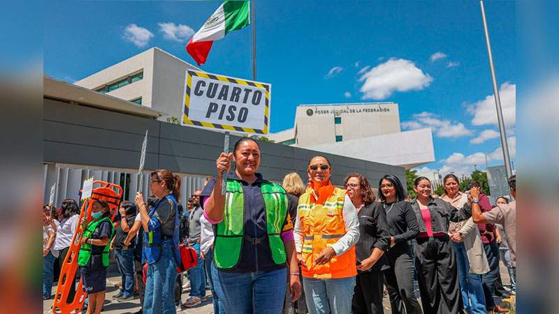 Se realizó el segundo simulacro nacional de sismo con la participación de 122 personas en Querétaro 