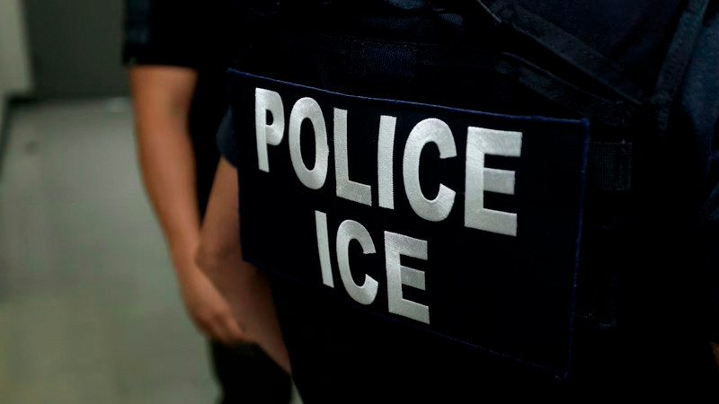 Hospitalizan a periodista tras ser agredido por elemento de ICE; cubría operativo en Nueva York