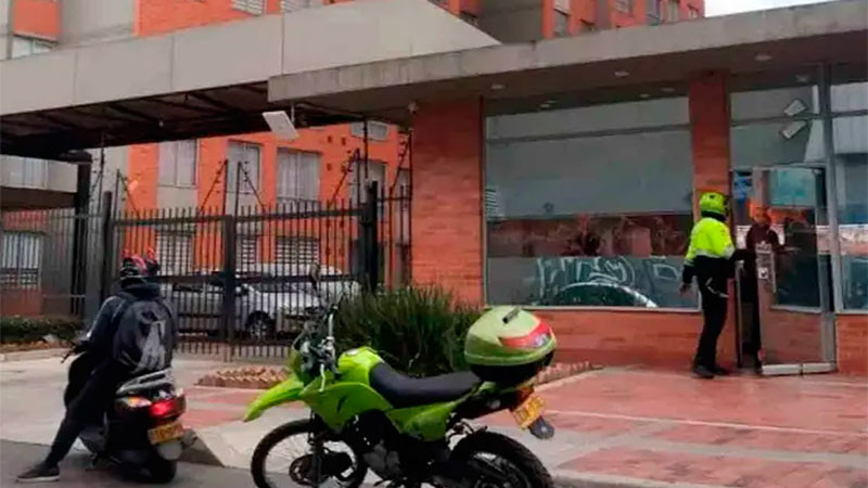 Menor pierde la vida al caer de un décimo piso en Bogotá, Colombia; se encontraba sola