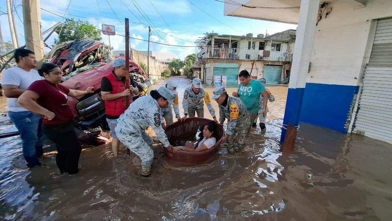 Despliegan más de 10 mil elementos de las Fuerzas Armadas por lluvias