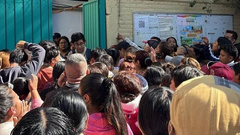 Tragedia en CDMX: muere estudiante de 14 años dentro de la Secundaria Técnica 70