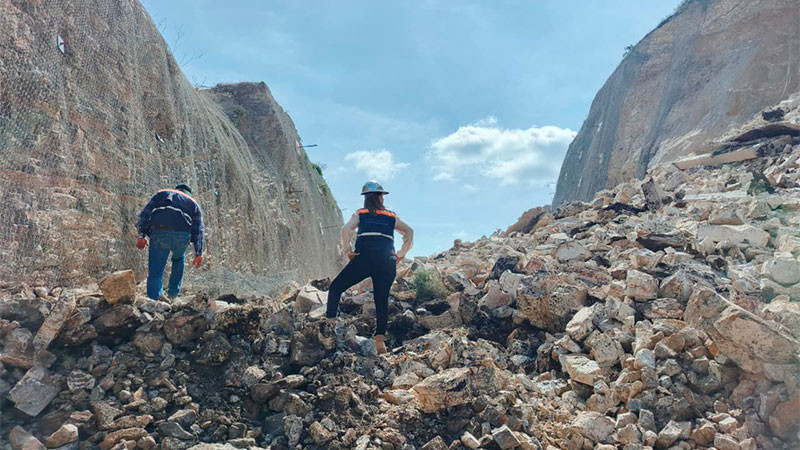 Deslave en la carretera estatal 100 de Querétaro podría haber sido por microsismos: José Pío X Salgado