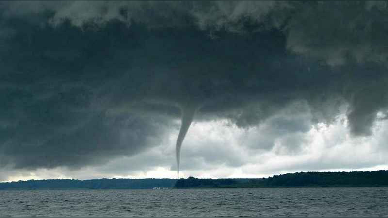 Alertan por posible formación de tornados en el norte de México
