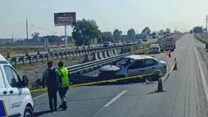 Accidente vial en la Salamanca-Querétaro deja una persona sin vida