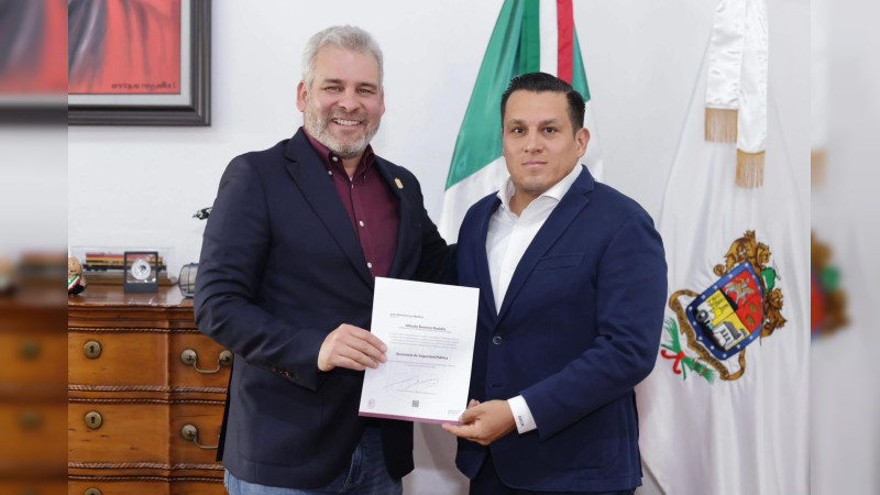 Un experto en inteligencia y operaciones toma las riendas de la seguridad en Michoacán: Designan a José Antonio Cruz Medina como nuevo secretario de Seguridad Pública 