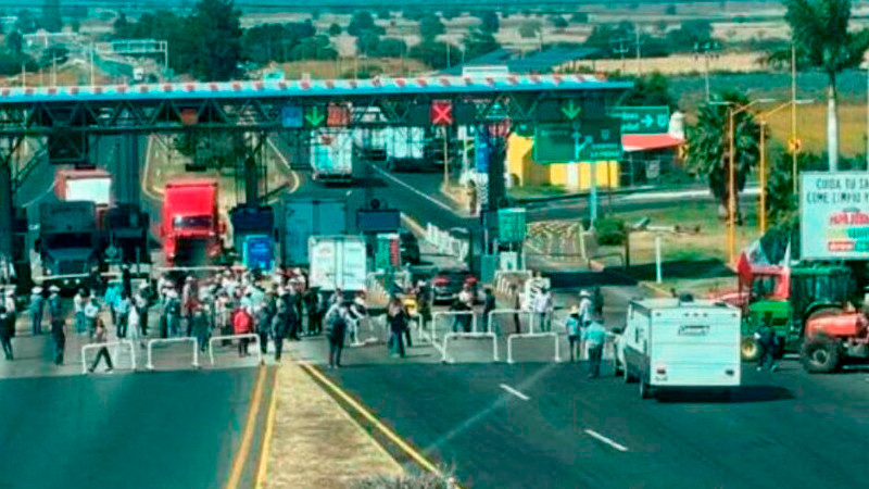 Transportistas y agricultores reanudan negociaciones con gobierno federal