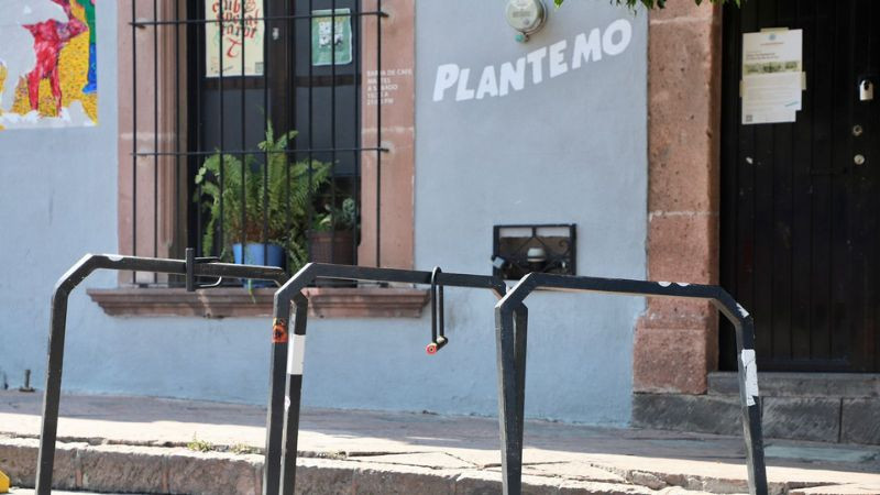 Instalan tres estacionamientos para bicicletas en Querétaro: Pedro Ángeles 
