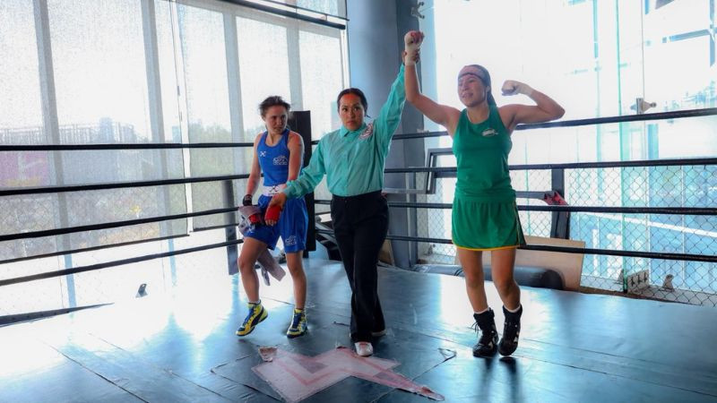  La Boxeadora Colonense, Mireya Martínez, Gana en el Torneo México vs Canadá 