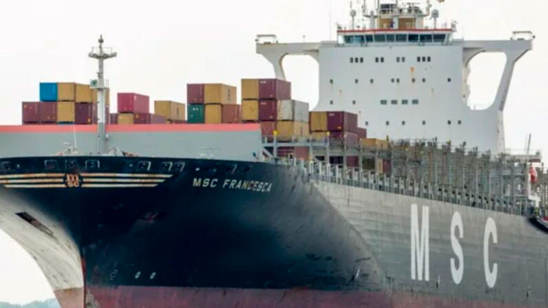 Irán intercepta dos buques en el Estrecho de Ormuz